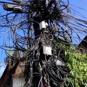 हेटौंडा बजारका तारलाई भूमिगत गरिने