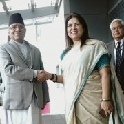 प्रधानमन्त्री प्रचण्ड नयाँ दिल्लीमा, राज्यमन्त्री मिनाक्षीले गरिन् स्वागत