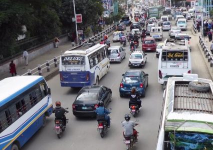 आजदेखि बागमती प्रदेशमा सार्वजनिक यातायातको भाडा घट्ने